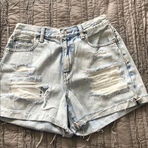 light wash high waisted jean shorts